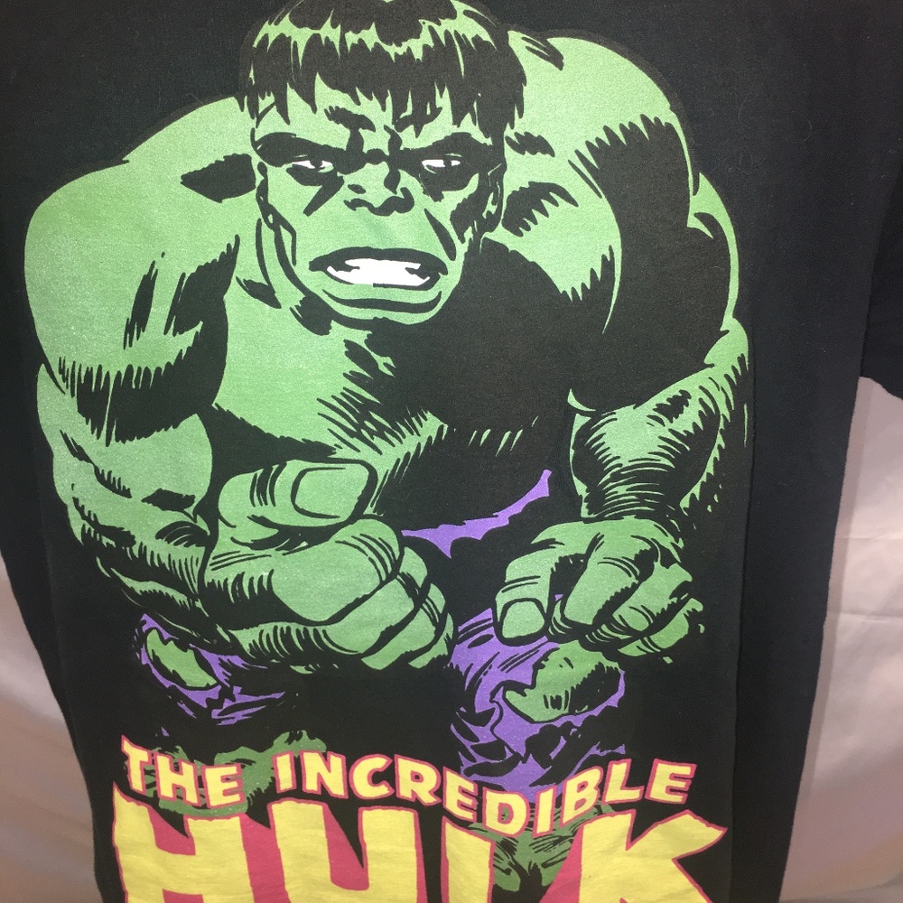 Pre loved Marvel THE INCREDIBLE HULK black ss